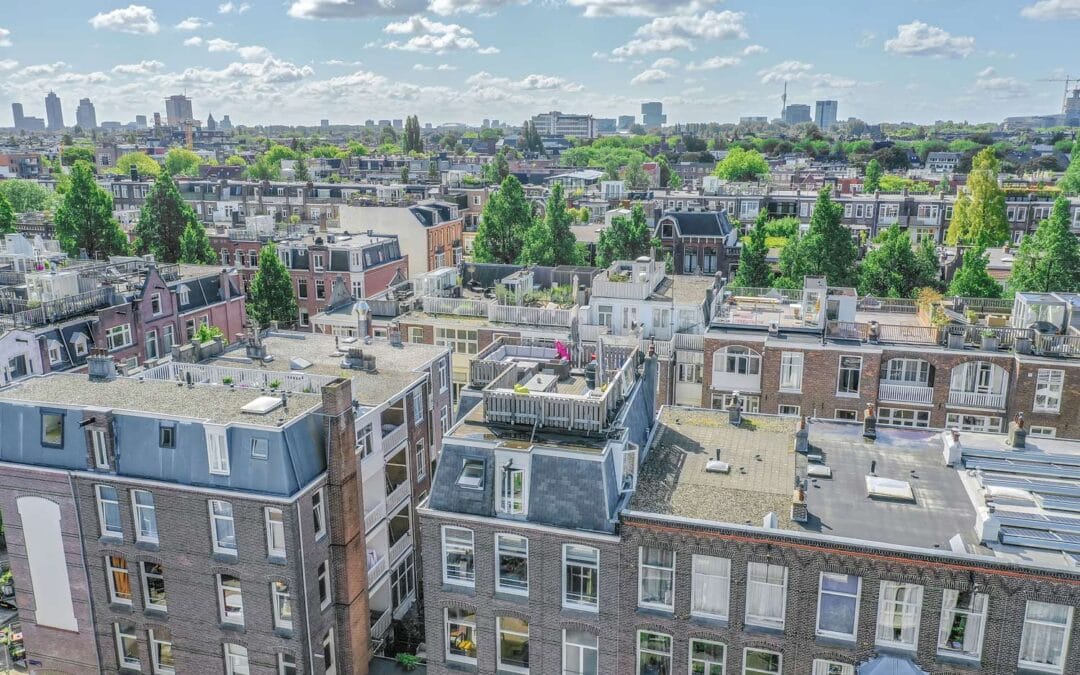 Politiek en de woningmarkt: wat betekenen de verkiezingen voor wonen in 2026?